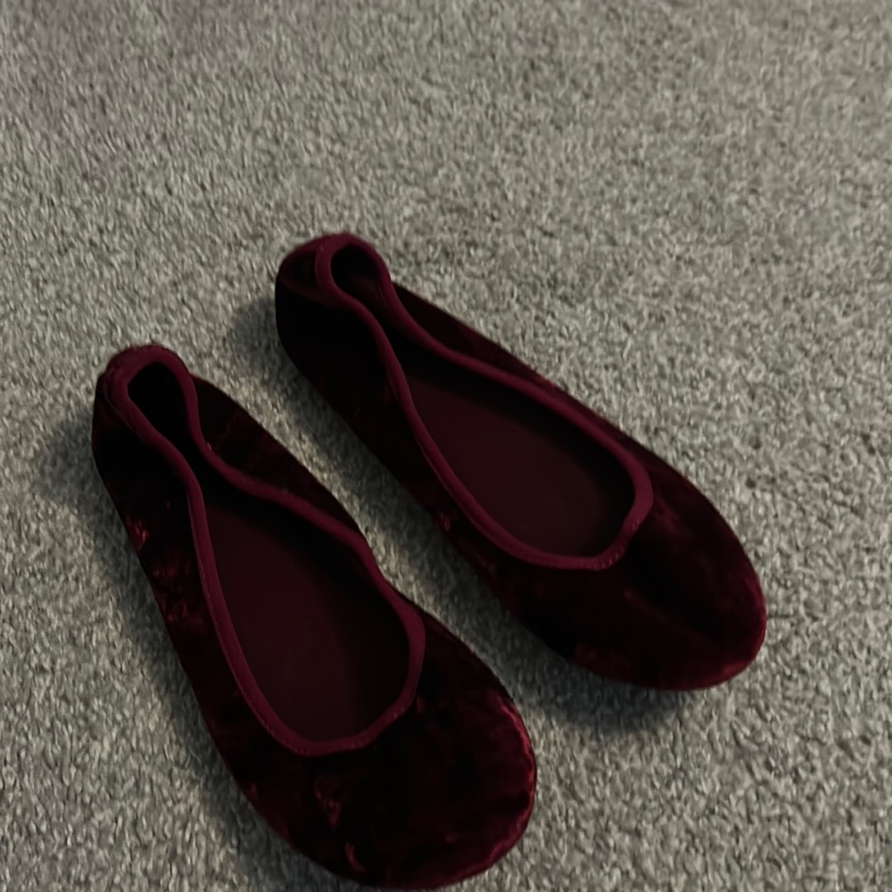 New red velvet flats size 6.5